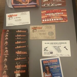 Hooters Miscellaneous Promo /Business Cards